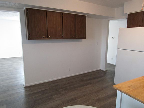5th image of 107 S 8th St #2