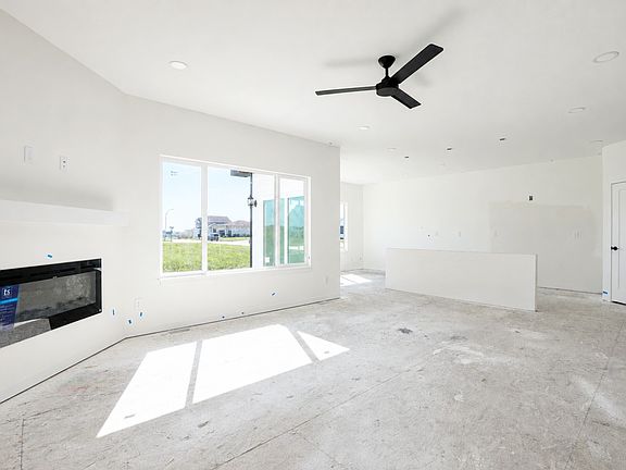 2nd image of 1535 NW Alderleaf Dr