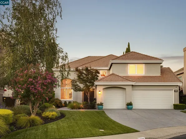 220 Dove Creek Ln, Danville, CA 94506