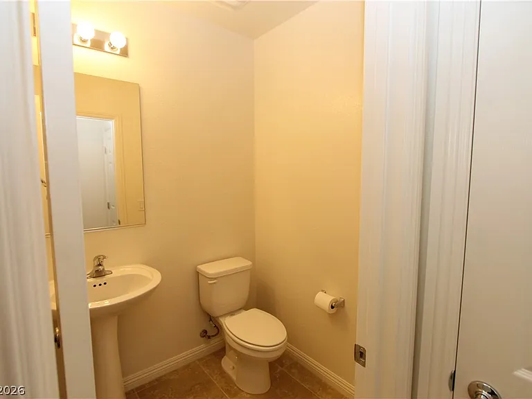 1132 Jesse Harbor Ave — Photo 4