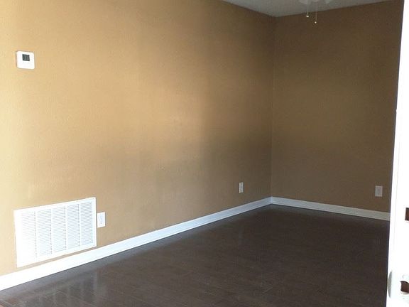4th image of 512 Wyoming St APT 2