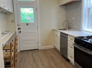Newly Renovated 1 BD, 1 BA Apartment in Castle Shannon - Available August 29th!, Pittsburgh, PA 15234