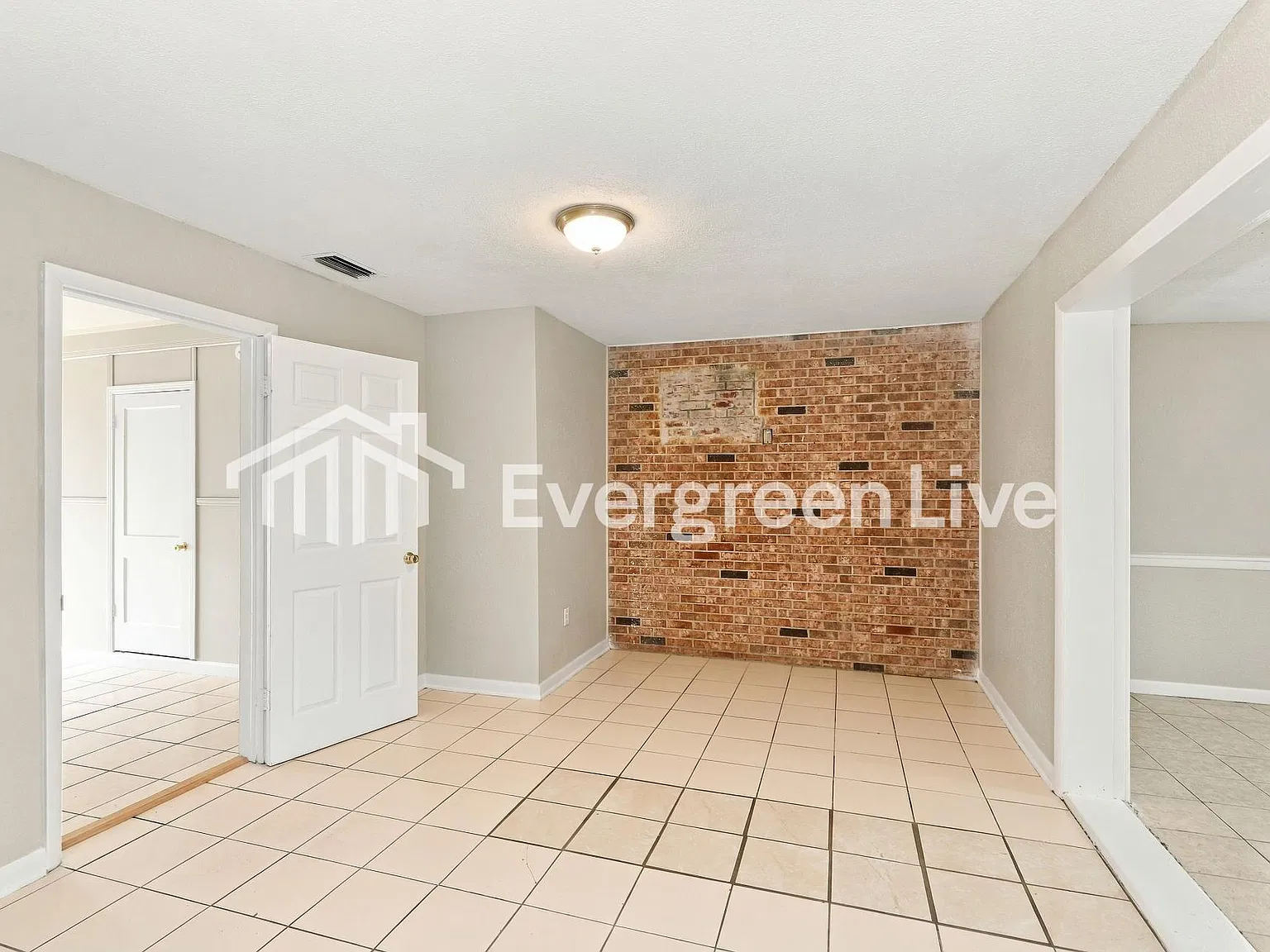3 bed, 2.0 bath, 1626 sqft, $1,845 — Photo 4