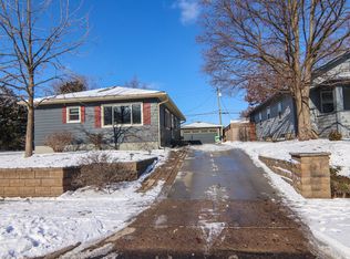 710 W Maple St, Champaign, IL 61820