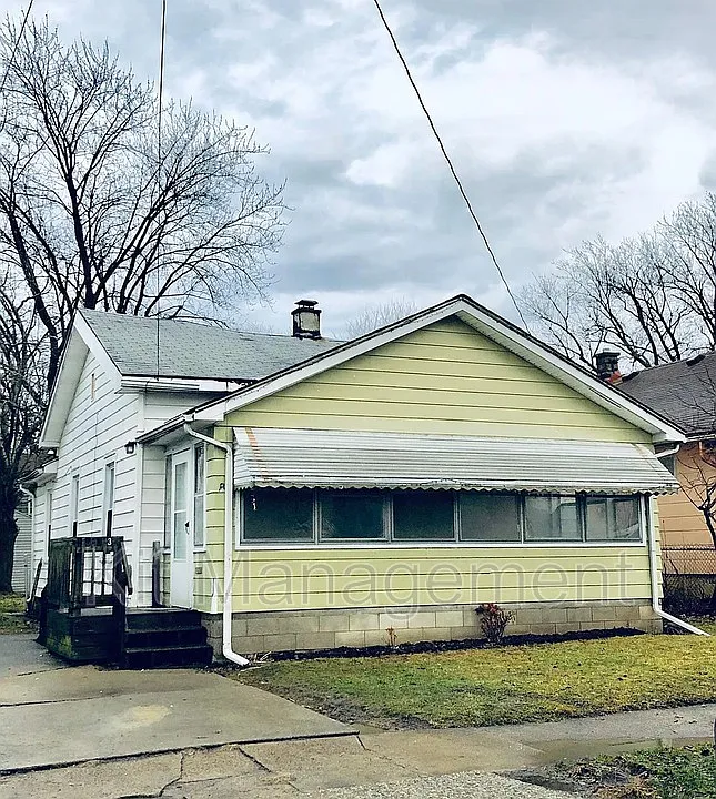 1033 Atlantic Ave