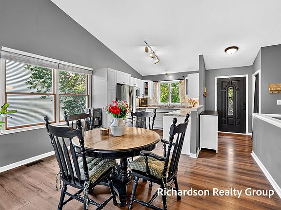 5th image of 3138 Winter Ridge Dr