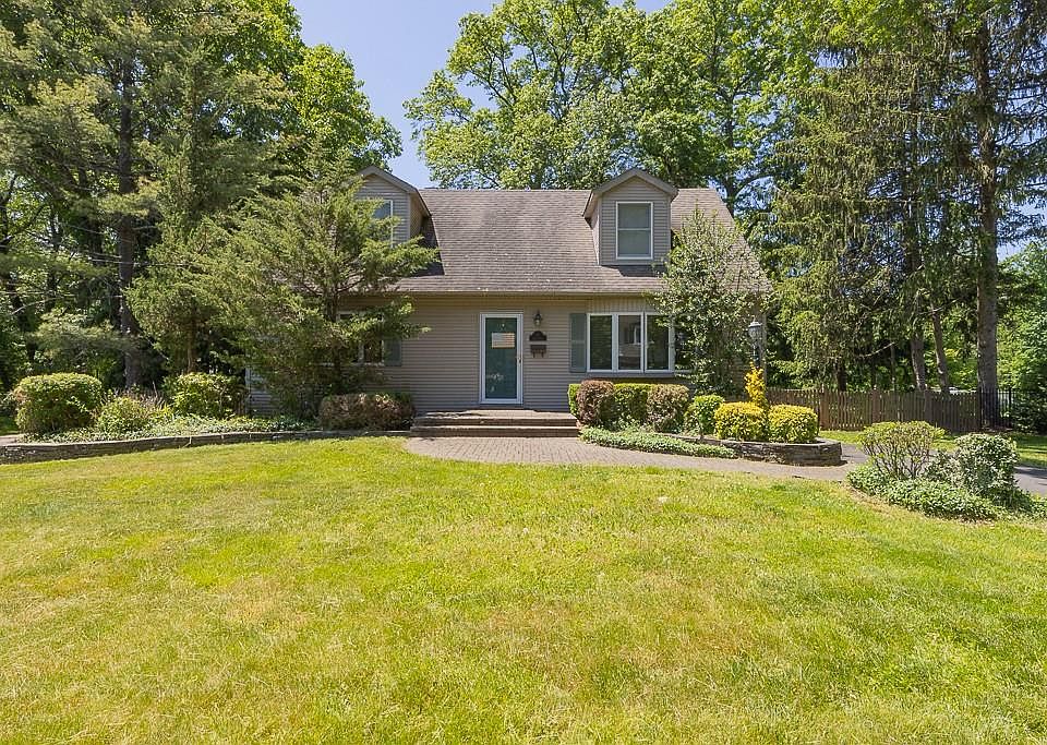 1st image of 7 Robin Place