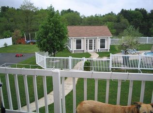 15 Clover Hill Cir, Tyngsboro, MA 01879