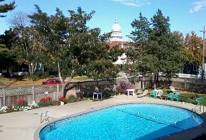 1 bed, 575 sqft, $795 — Photo 2
