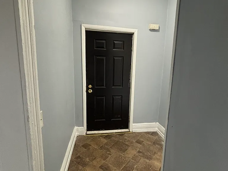 19 Grand Ave #5 — Photo 3