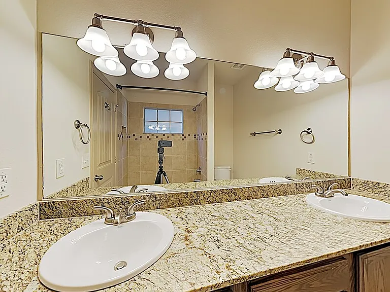 1540 Aldra Dr — Photo 9