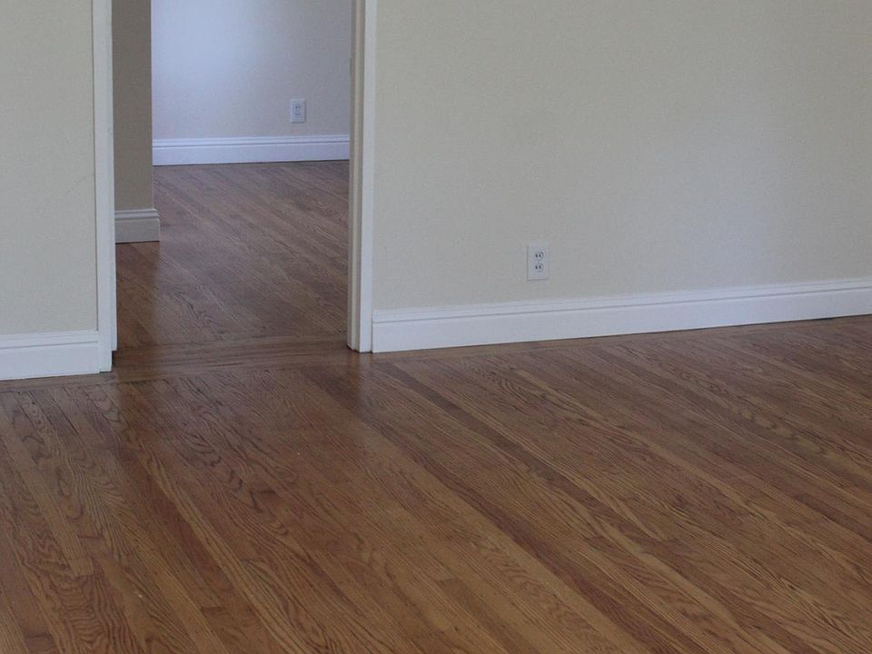 2nd image of 1586 Sir Francis Drake Blvd