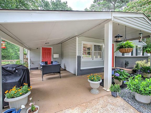 3rd image of 26 Mockingbird Dr