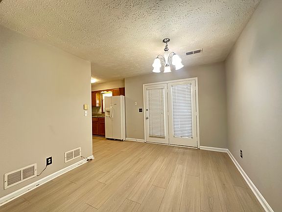 5th image of 181 High Creek Dr