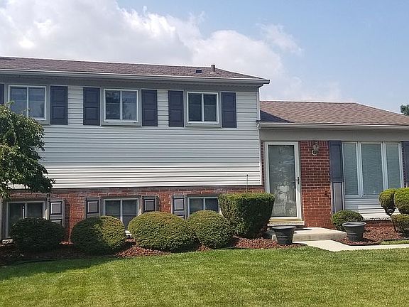 2nd image of 20430 Rose Ct