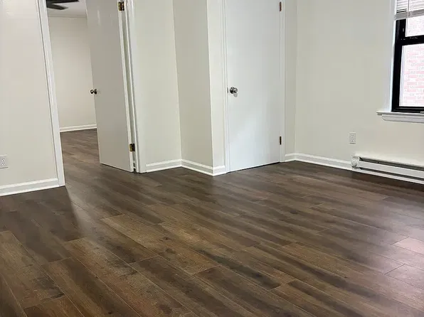 18 Main St APT 2, Madison, NJ 07940