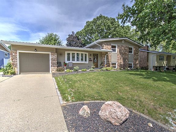5th image of 4125 N Newcastle Dr