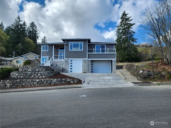 3009 Parklane Drive NE, Bremerton, WA 98310