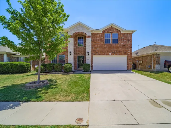 4016 Summerhill Ln, Fort Worth, TX 76244