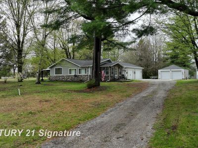 420 W Spruce St, Saint Charles, MI, 48655