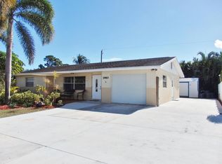 1960 SE Madison St, Stuart, FL 34997