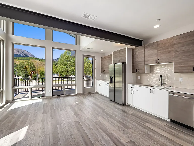700 Blue River Pkwy #A — Photo 9