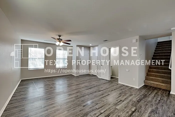 8516 Star Thistle Dr — Photo 4