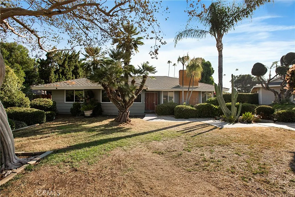 3 bed, 1786 sqft, $4,250 — Photo 1