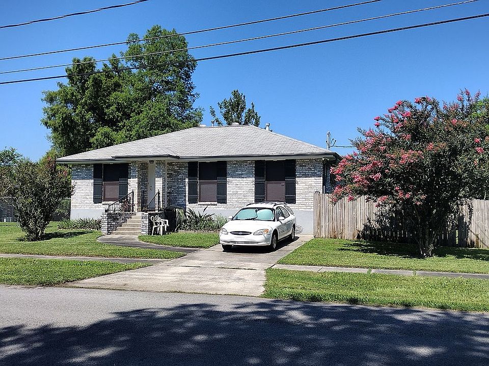 1st image of 2200 Creedmore Dr