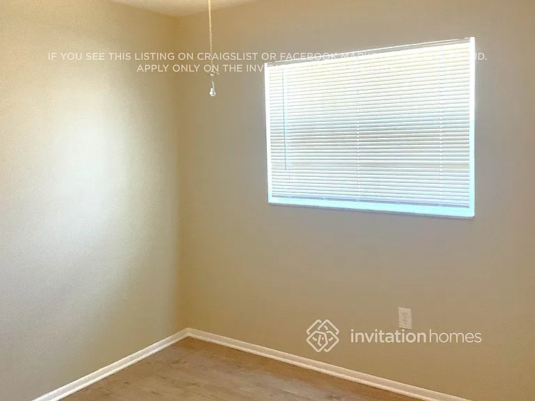 108 57th St W — Photo 10