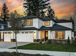 928 10th Pl NW, Issaquah, WA 98027