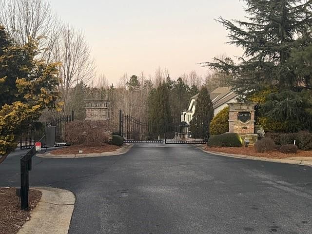 1st image of 4120 Plaza Dr Lot 40