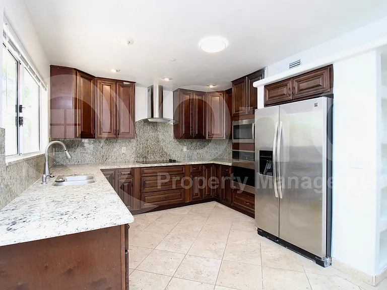 10635 N 129th St — Photo 3
