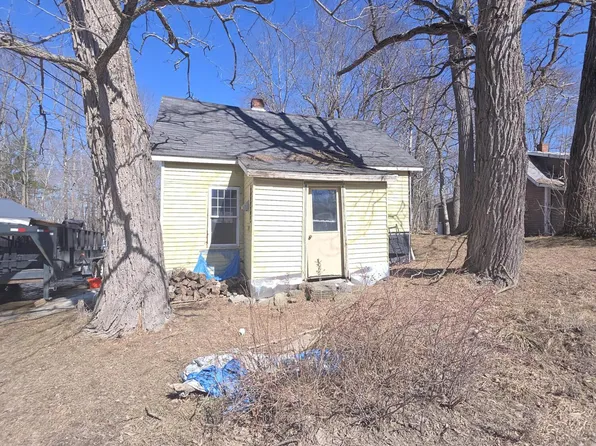 3 Waterville Road, Belfast, ME 04915