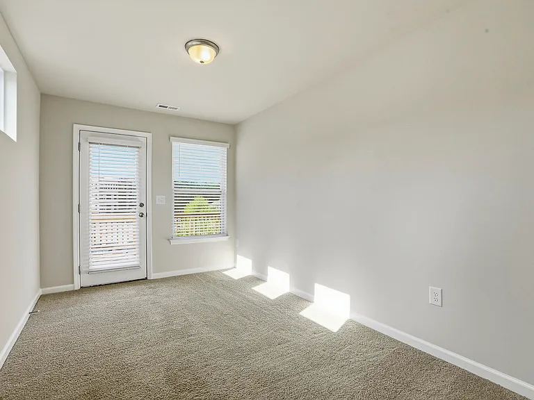 949 Robbie Jackson Ln — Photo 23
