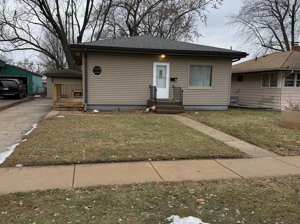 1504 Barton Blvd, Rockford, IL 61103