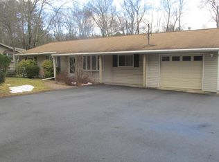 215 Lincoln St, North Easton, MA 02356