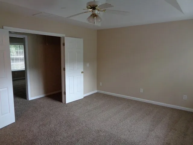 5430 Harris Creek Dr — Photo 3