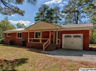 210 Starbright Dr, Gurley, AL 35748