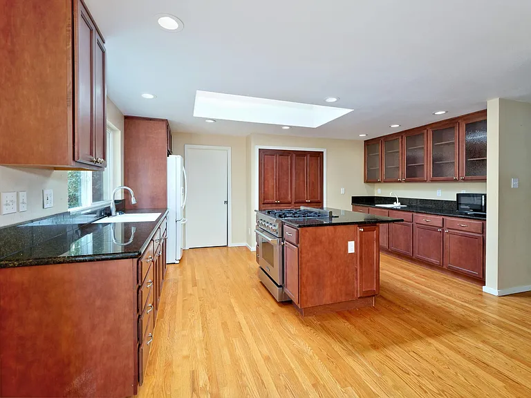 3030 168th Pl NE — Photo 7