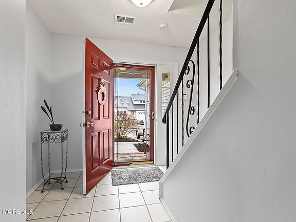 4th image of 838 Pioneer Drive