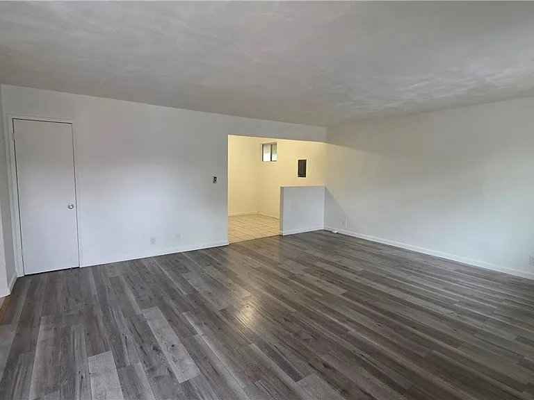 6471 Western Ave #4 — Photo 7