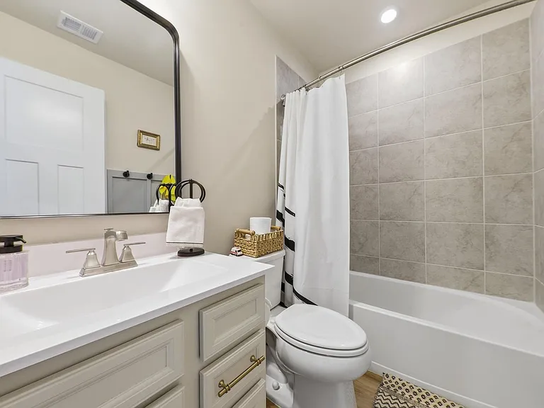 7234 Bodkin Way — Photo 38