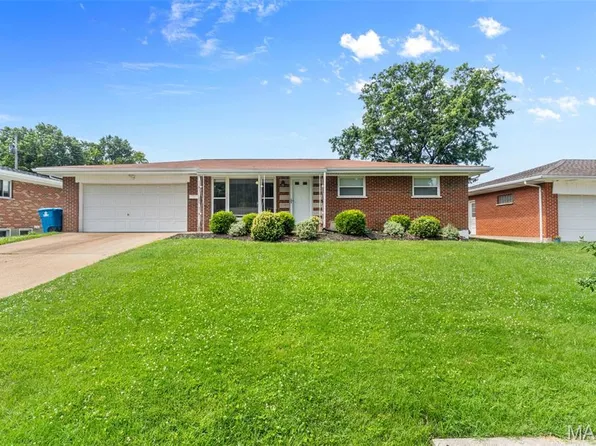 824 Rainbow Dr, Saint Louis, MO 63125