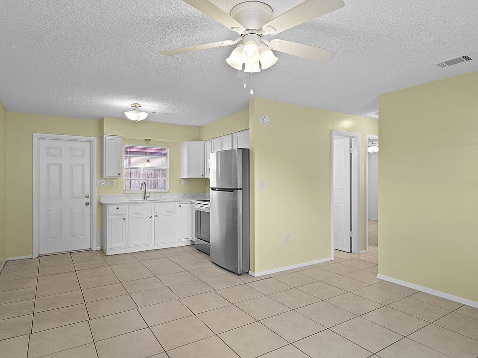 1st image of 803 Ocean St