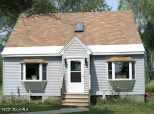 886 Old Sharon Rd, Canajoharie, NY 13317