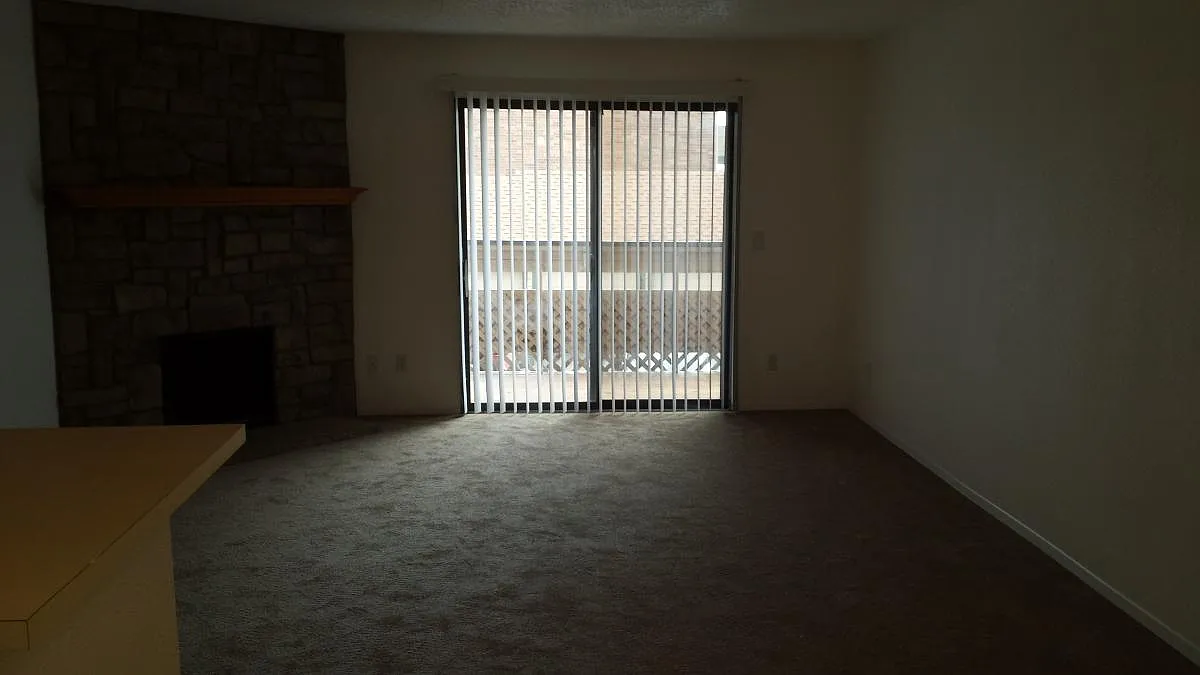 1 bed, 812 sqft, $1,500 — Photo 3