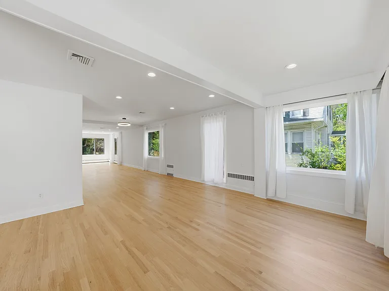 232 Riveredge Rd — Photo 12