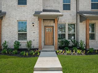 4504 Avion Dr, Sanger, TX 76266