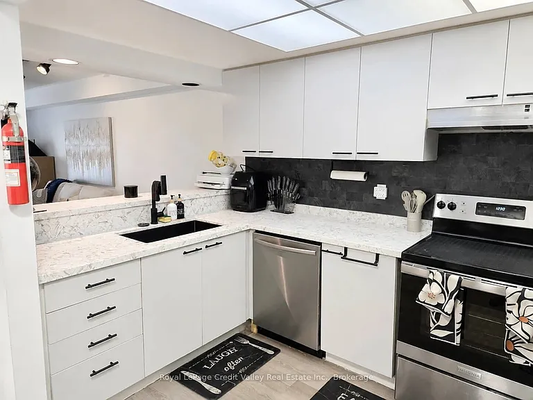 55 Bristol Rd E #79 — Photo 5